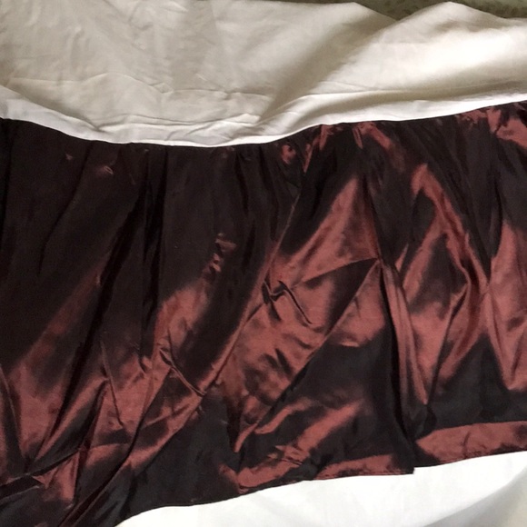 Bed skirt - Picture 3 of 3